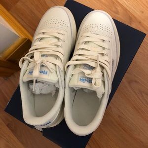 (NEW)REEBOK CLUB C 85 VINTAGE WOMEN'S SHOES